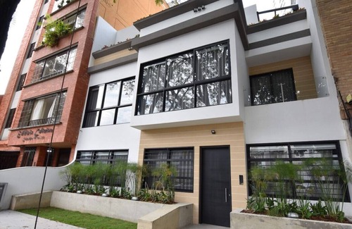 Cali Apartment | G202 - 1-Bed with Balcony & Fast WiFi by Granada