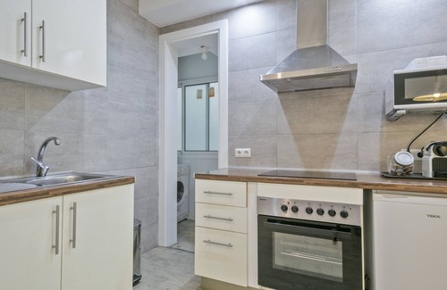 Les Corts Apartment | G33