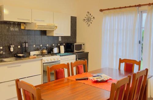 Villa Angela House | G4 HERMOSA CASA 2 DORMITORIOS en Villa Ángela