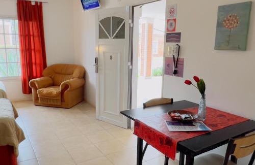 Villa Angela Apartment | G8 Hermoso Monoambiente con Cochera 2 huéspedes