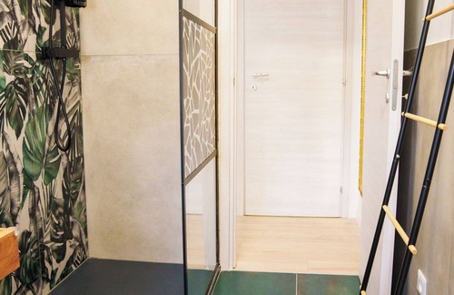 Rozzano Apartment | Gabri's House has 3 rooms with 3 private bathrooms and a kitchen available