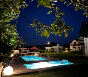 Leba House | Gabriela Pokoje gościnne z basenem