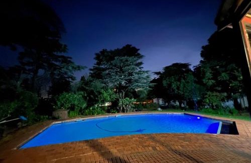 Greater Johannesburg Metropolitan Area Apartment | Gael Guest3