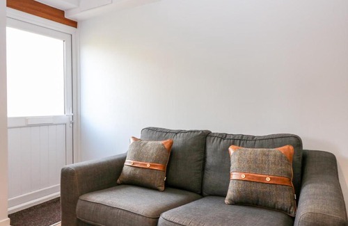 Ballater House | Gairnlea Cottage