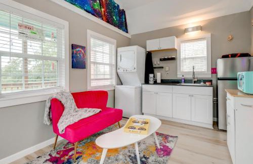 Brownwood House | Galactikitty - Quirky Cabin Near Lake Brownwood!