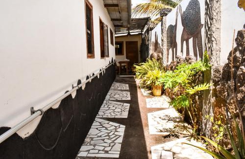 Puerto Ayora House | Galapagos Dove