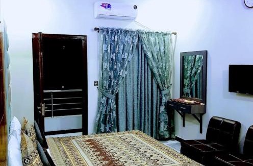 Gulshan-E-Jamal Hotel | Galaxy Family Hotel Karachi Airport