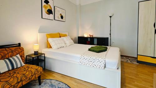Vardaris Apartment | GaLaZiO 2br Apartment!