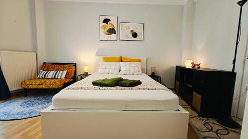 Vardaris Apartment | GaLaZiO 2br Apartment!