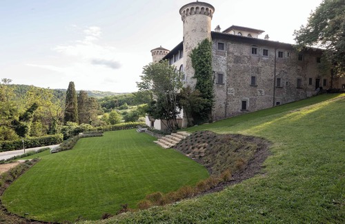 Anghiari Villa | Galbino Castle