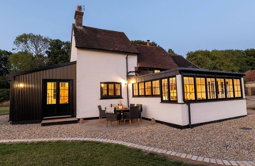 Plumpton Green House | Gallops Cottage