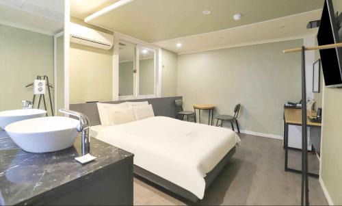 Haeundae Hotel | Gamdong Hotel