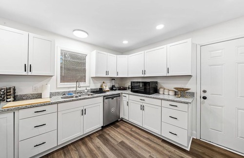 Athens House | Game Day Ready! 2 King Beds Near UGA & Downtown