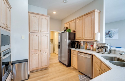 Richardson House | Game Room! Home Near UTD & Telecom Corridor