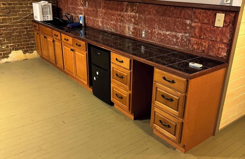 Mineral Springs House | Game room/sleeps 10/near Murfreesboro Diamond mine/lakes/fun, unique, quirky