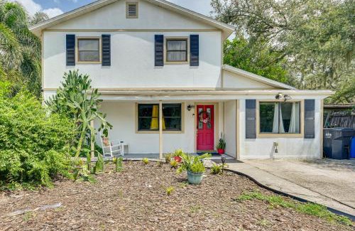 Lake Magdalene House | Game Room, Sunroom and Pool Access! Cozy Tampa Home!
