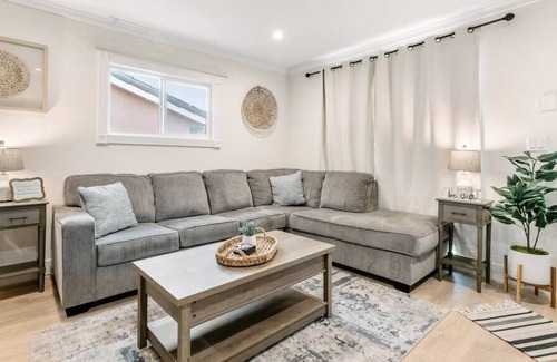 Del Aire House | Gameroom | Sofi Stadium | Forum | Backyard| BBQ