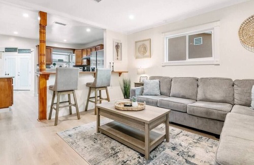Del Aire House | Gameroom | Sofi Stadium | Forum | Backyard| BBQ