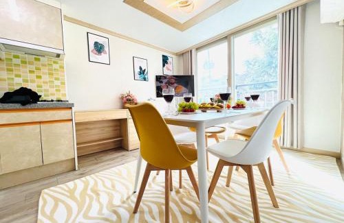 Jung-gu Apartment | Gamseong house next to Sung Sim Dang