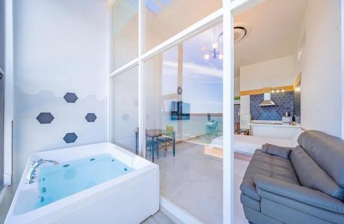 Gangneung House | Ganeung Sangsang Spa Pension