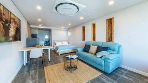 Gangneung House | Gangneung Pier 86 Spa Pension