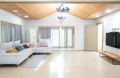 Gangneung House | Gangneung SH Pension