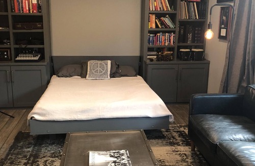 Tarrytown House | Garage Apartment in Tarrytown