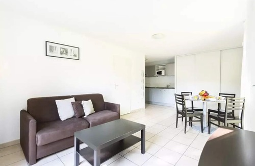 Marcy-l'Etoile Apartment | Garden & City Lyon Residence - Marcy l'Etoile * - 2 rooms 2 people