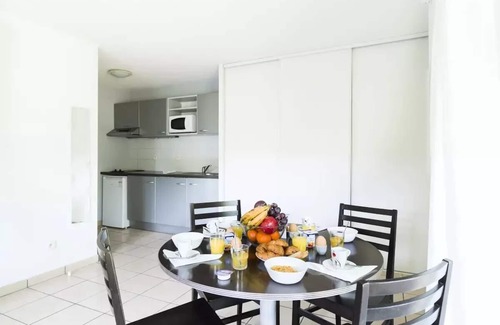 Marcy-l'Etoile Apartment | Garden & City Lyon Residence - Marcy l'Etoile * - 2 rooms 2 people