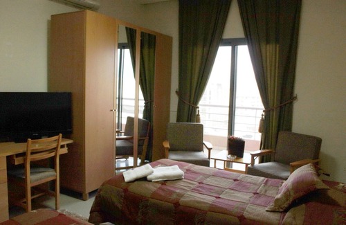 Dekwaneh Hotel | Garden City Residence