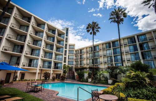 Quigney Beach Hotel | Garden Court East London