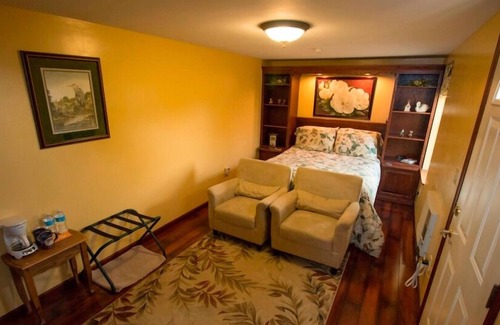 Millersburg Bed & Breakfast | Garden Gate Get-A-Way Bed & Breakfast