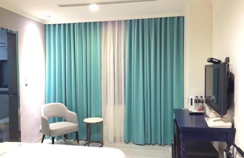 Central District Hotel | Garden Hotel