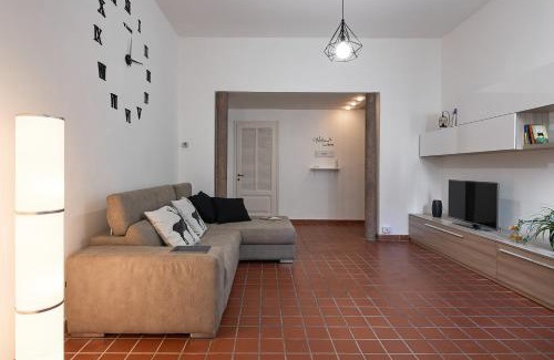 Livorno Apartment | ✦ GARDEN HOUSE IN CENTRO - FREE PARKING ✦