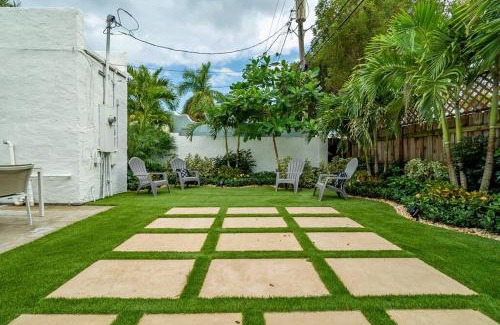 West Palm Beach Apartment | Garden Oasis in Flamingo Park