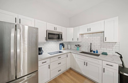 Hilo House | Garden Retreat, Near Pacific and Falls