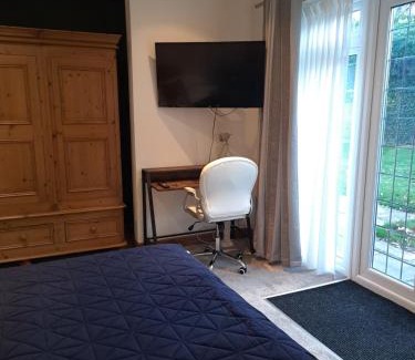 Bromsgrove House | Garden Room