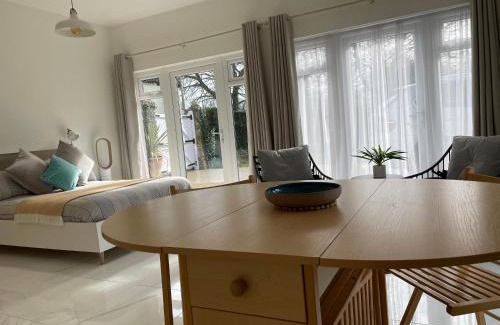 Gainsborough Apartment | Garden Room