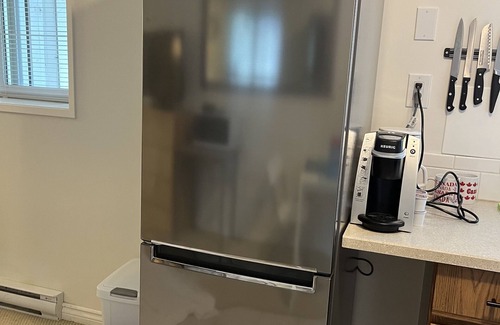 Gordon Head House | Garden Suite Near Beaches and Parks