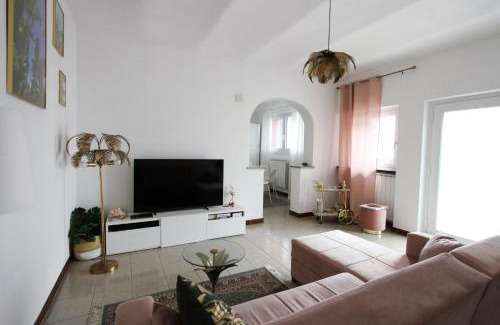 Olgiate Comasco Apartment | Garden Villa - Villa con frutteto nei pressi del Lago di Como