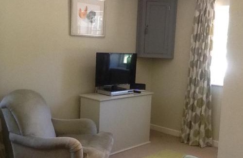 Laverton House | Gardeners Cottage