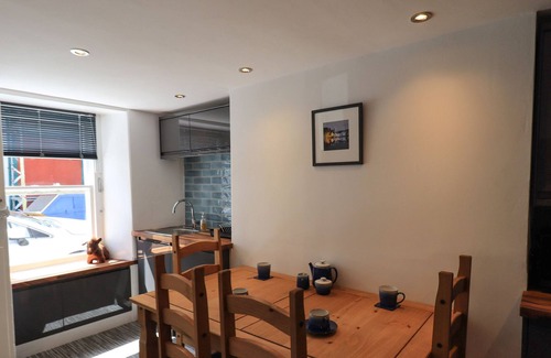 Kirkcudbright Cottage | GARDENERS' REST, pet friendly in Kirkcudbright