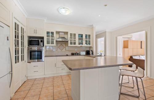 Narooma House | Gareth House
