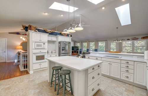 Garfield House | Garfield Vacation Rental w/Beaver Lake Access!