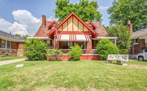 Vollintine-Evergreen House | Garland Haven Hideaway Both Units