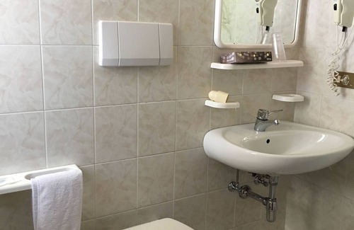 Livinallongo del Col di Lana Hotel | Garnì Astor