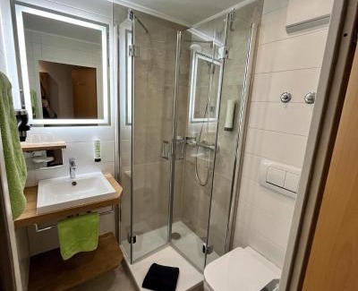 Dudenhofen Hotel | Garni-Hotel Goldenes Lamm