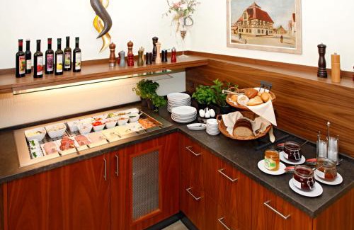 Dudenhofen Hotel | Garni-Hotel Goldenes Lamm