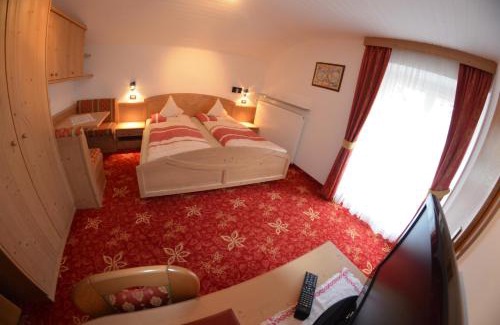 Santa Cristina Val Gardena Bed & Breakfast | Garni Ossi