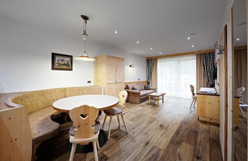 Selva di Val Gardena Apartment | Garni Residence Soraiser